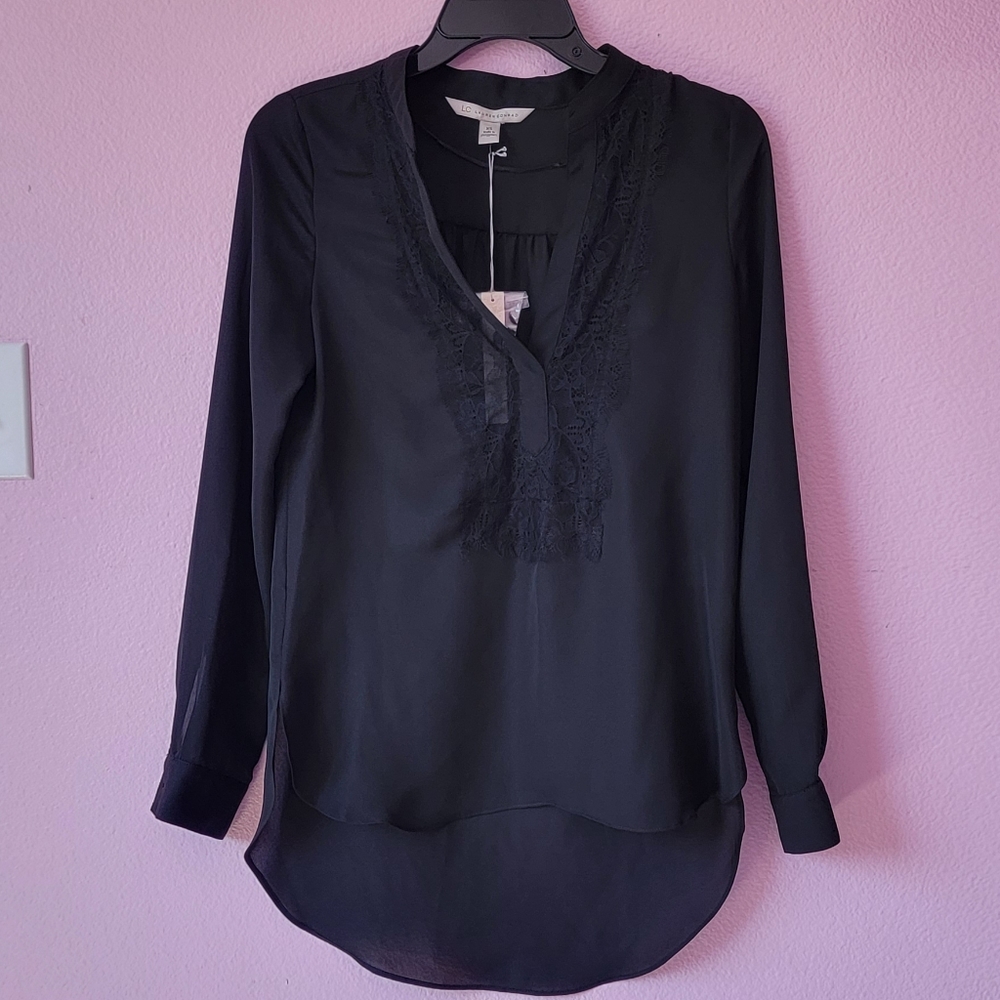 LAUREN CONRAD LONG SLEEVE  TOP/ XS.